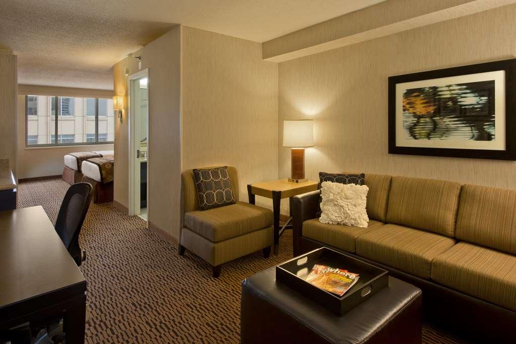 Doubletree Suites By Hilton Minneapolis Downtown Δωμάτιο φωτογραφία