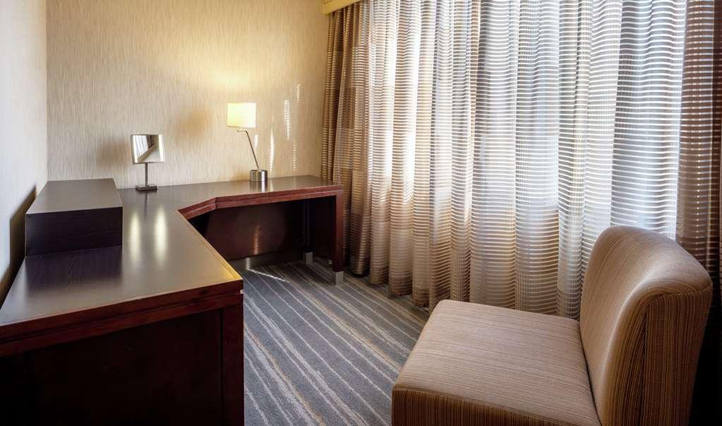Doubletree Suites By Hilton Minneapolis Downtown Δωμάτιο φωτογραφία
