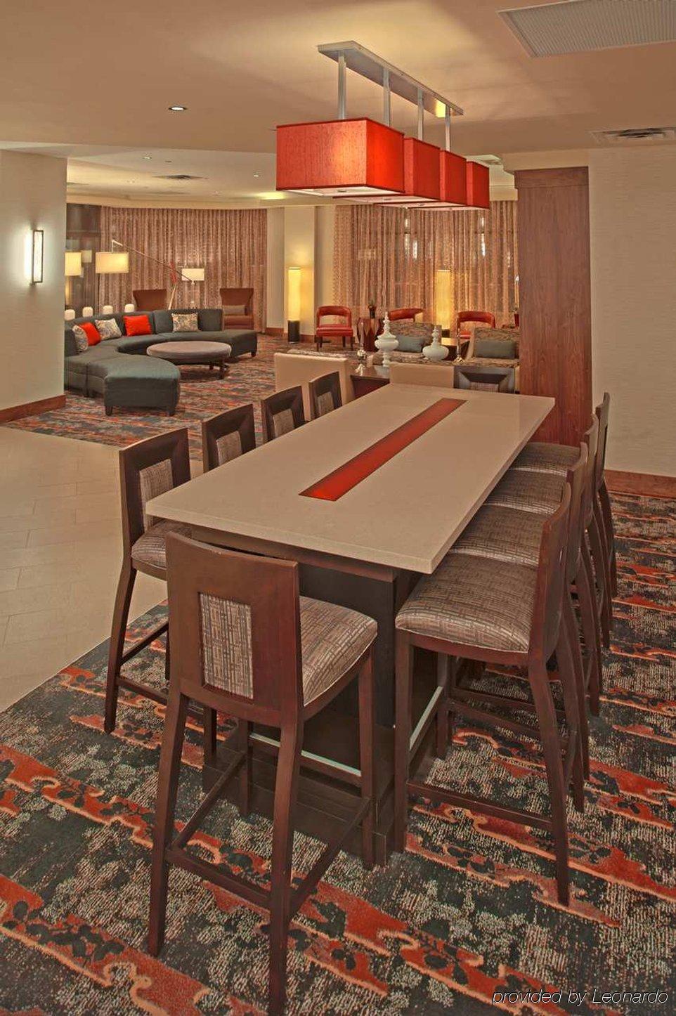 Doubletree Suites By Hilton Minneapolis Downtown Εξωτερικό φωτογραφία