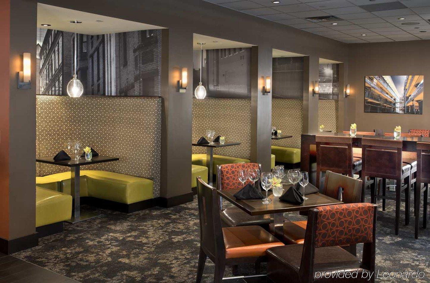 Doubletree Suites By Hilton Minneapolis Downtown Εξωτερικό φωτογραφία